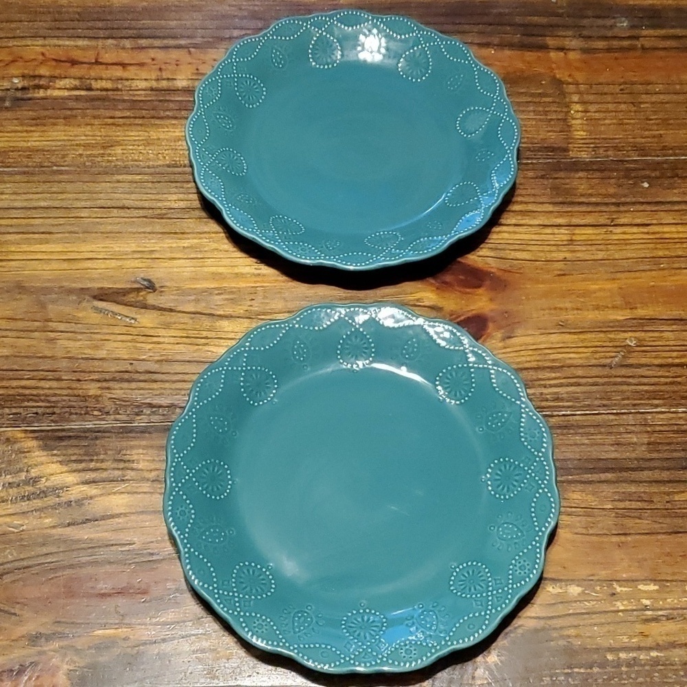 The Pioneer Woman Cowgirl Lace Stoneware Teal Plates Set of 2